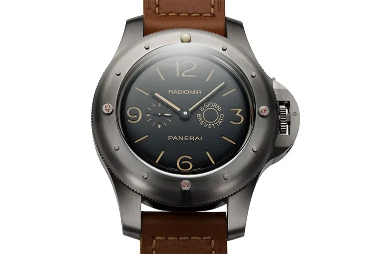 The whopping 60mm 1956 Egiziano is the inspiration for this equally whopping PAM00341